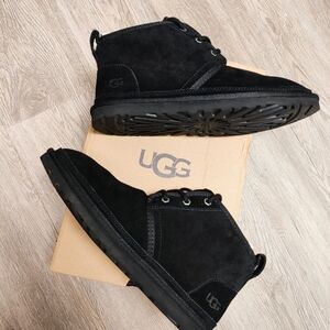UGG Women's s Black Neumel Boots!